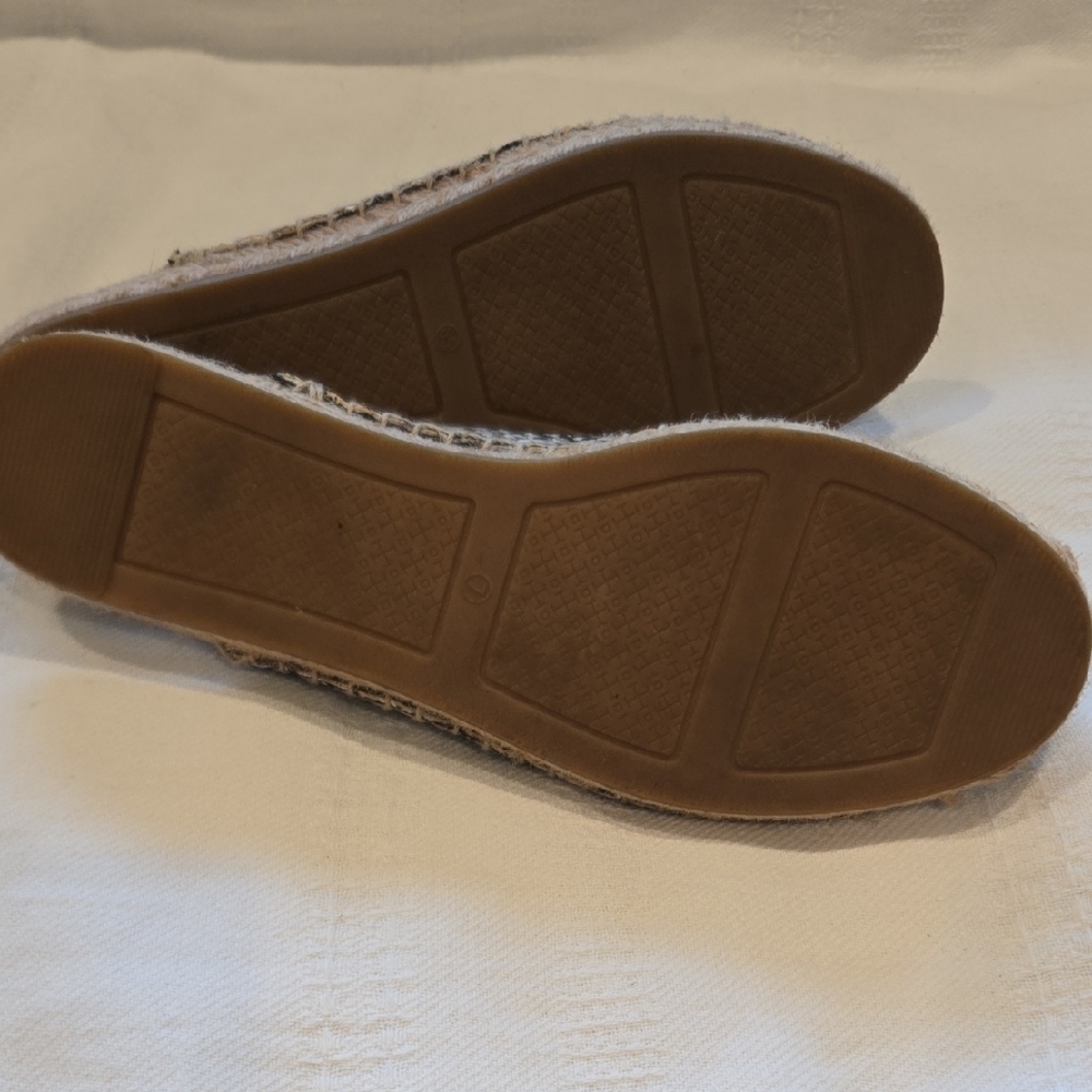 Tory Burch Black and White Espadrilles - Picture 4 of 6
